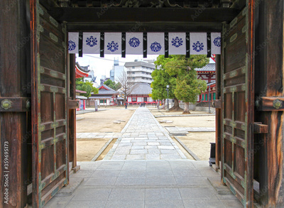 image to crop
