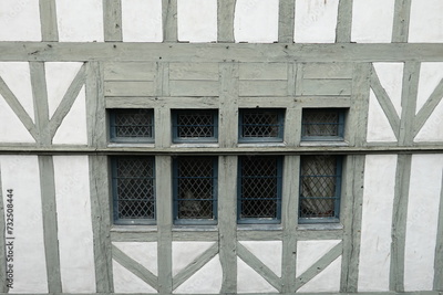 image to crop